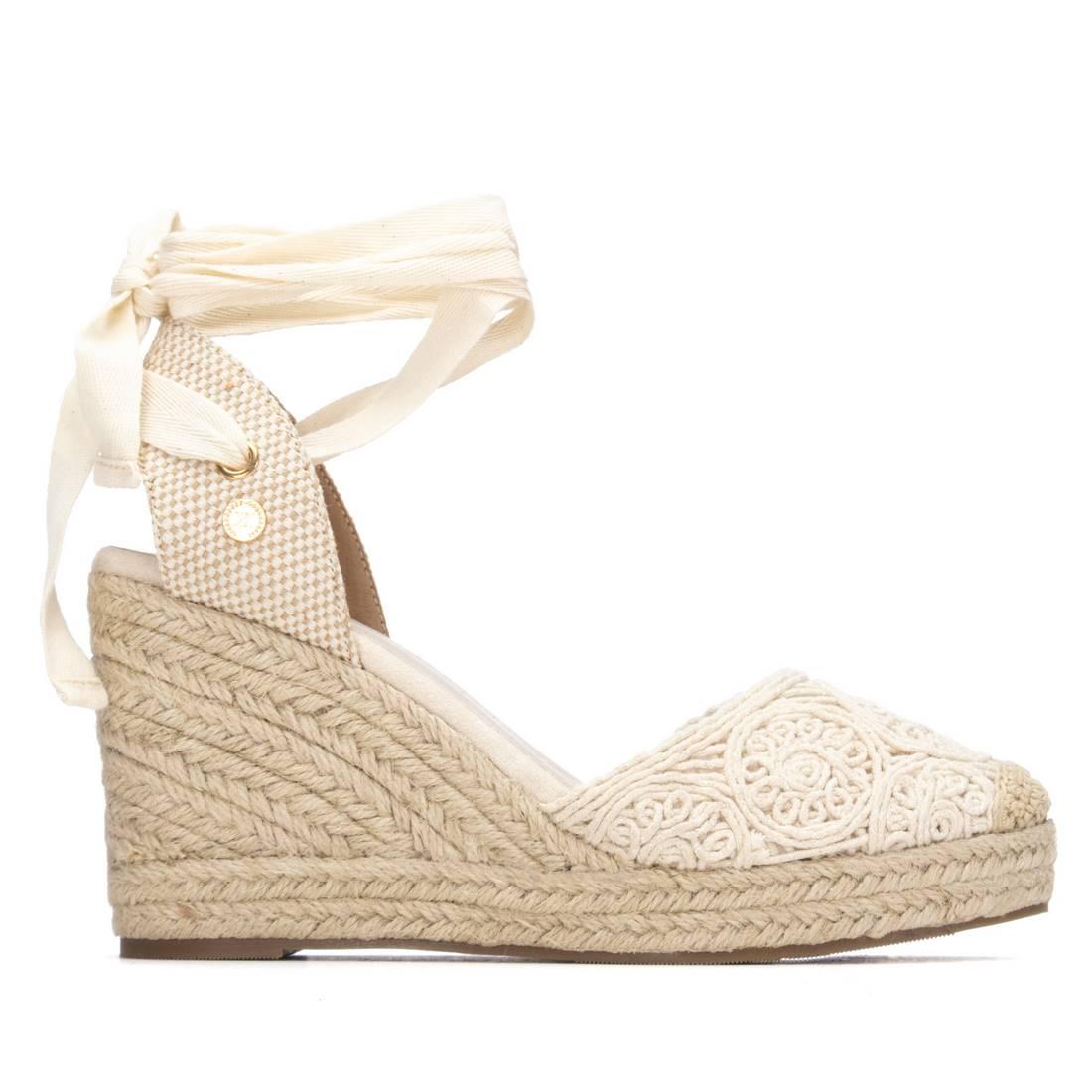 Zapato de mujer con cuña Xti 14534702