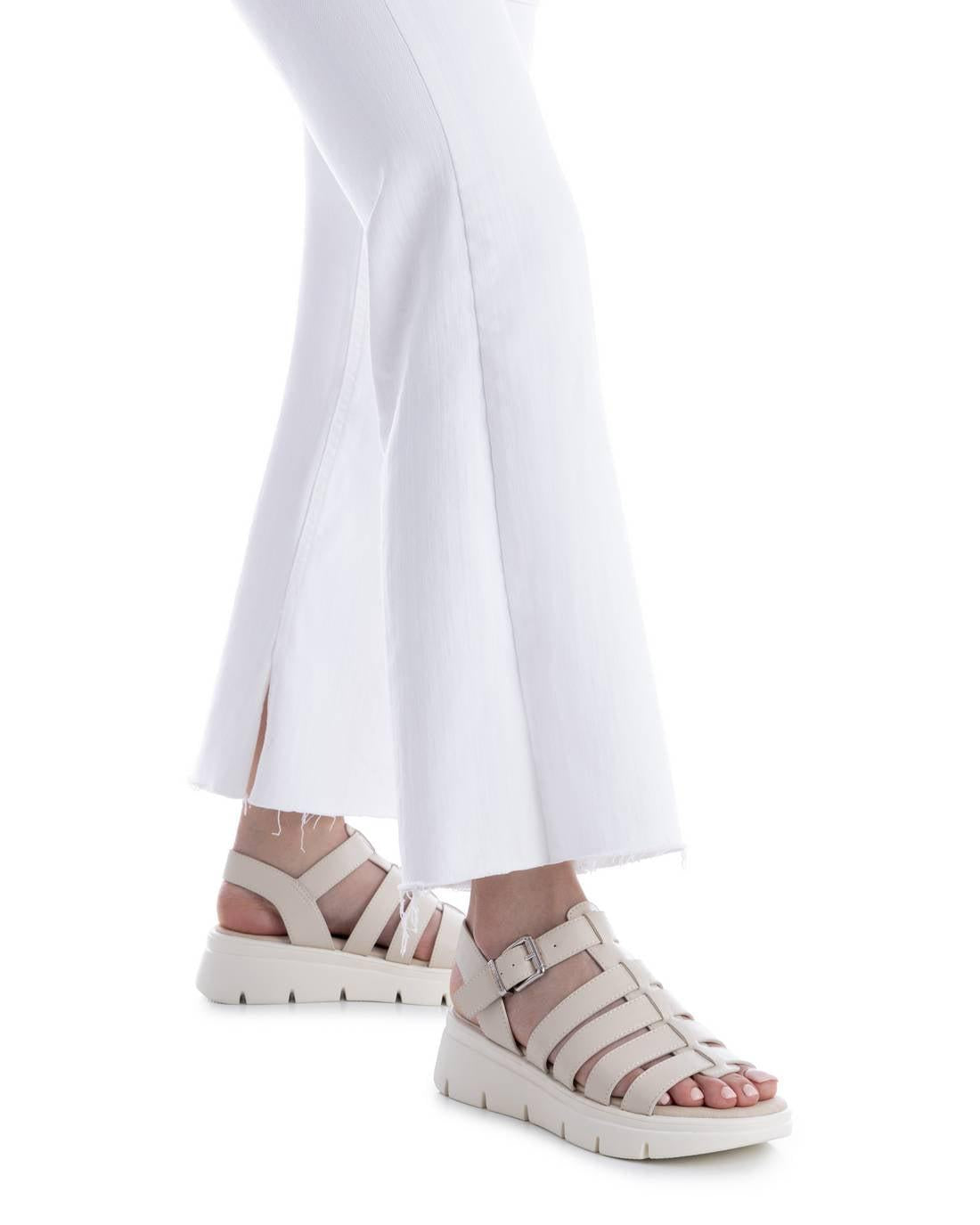 Sandalia plana de mujer Refresh 17515902