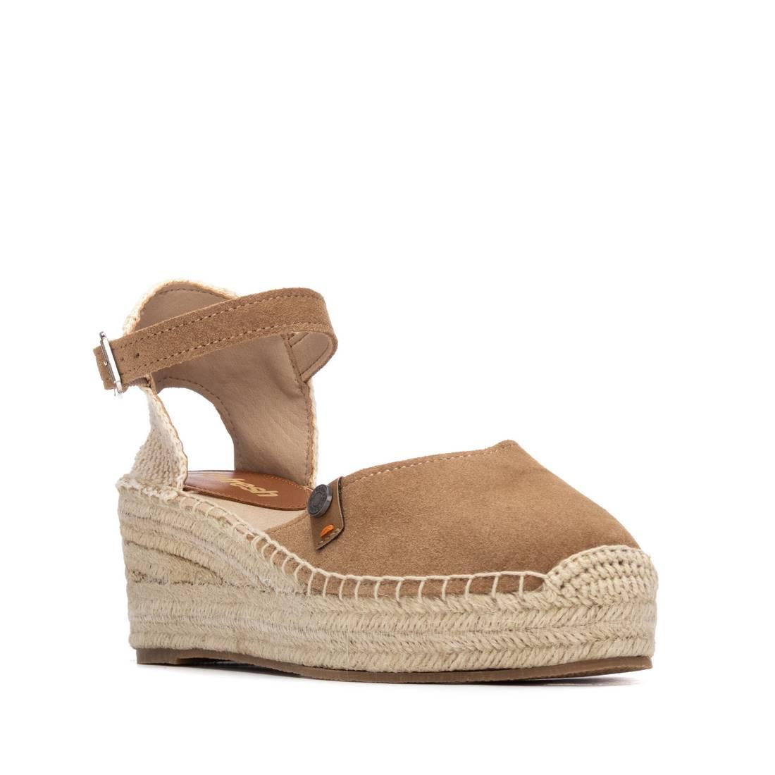 Zapato de mujer con cuña Refresh 17523503
