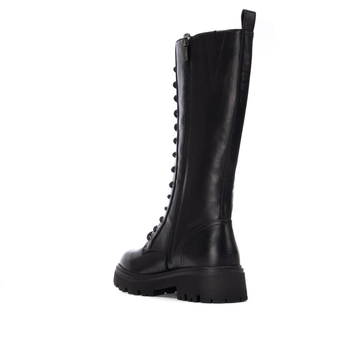 Bota de mujer plano Xti 14465601