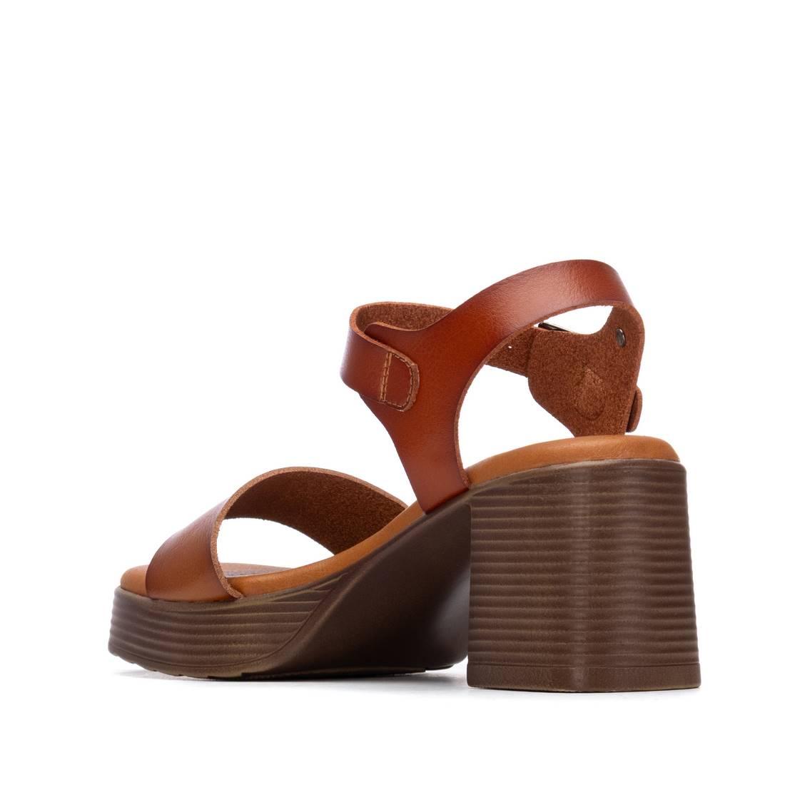 Sandalia de mujer con tacón Refresh 17509702