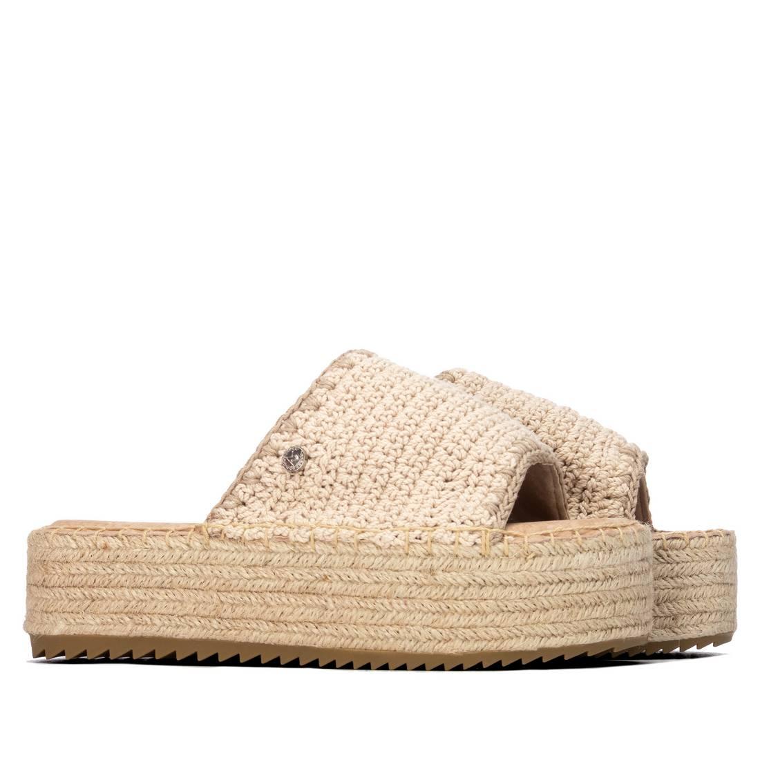Sandalia plana para mujer Xti 14507902