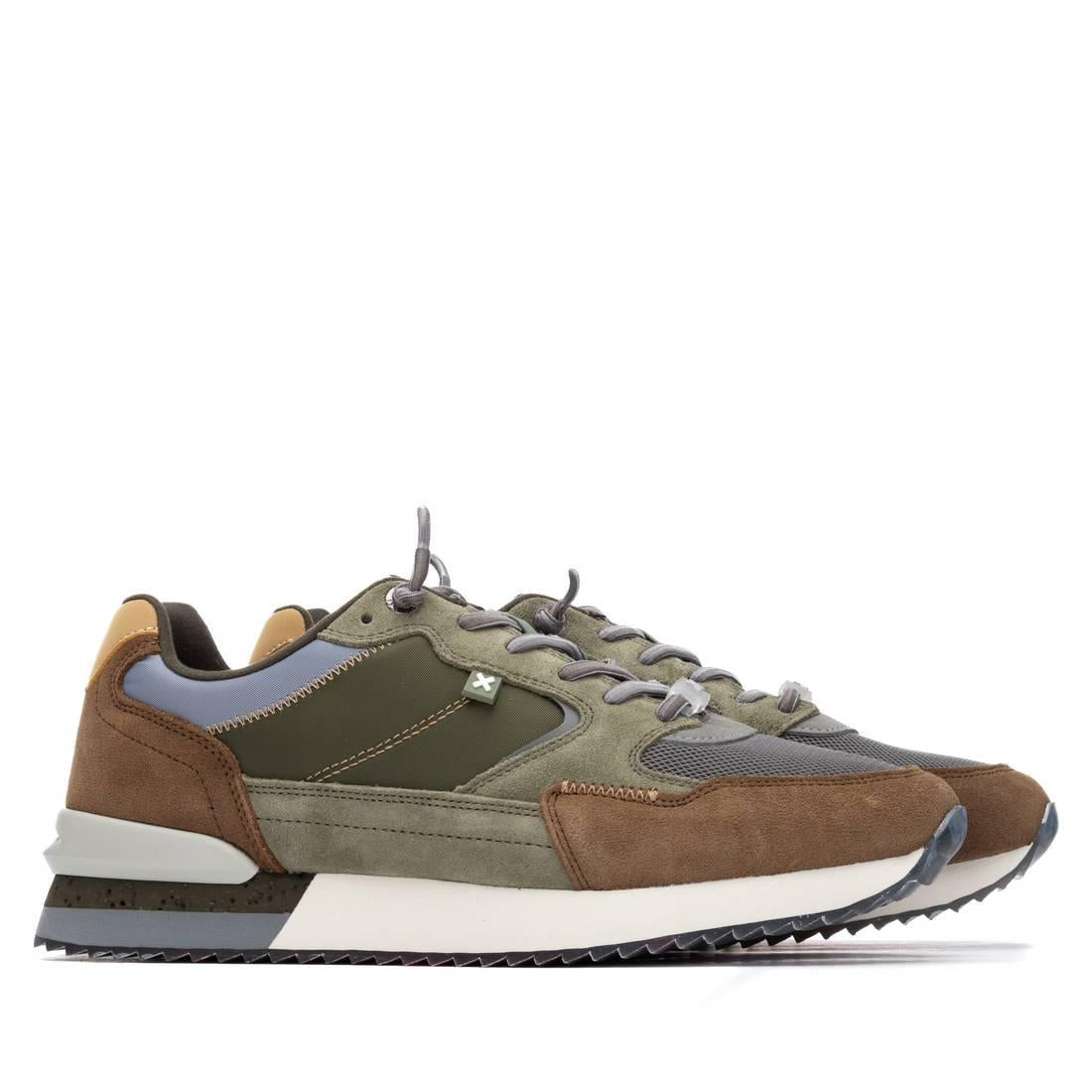 Zapatilla de hombre plano Xti 14434404