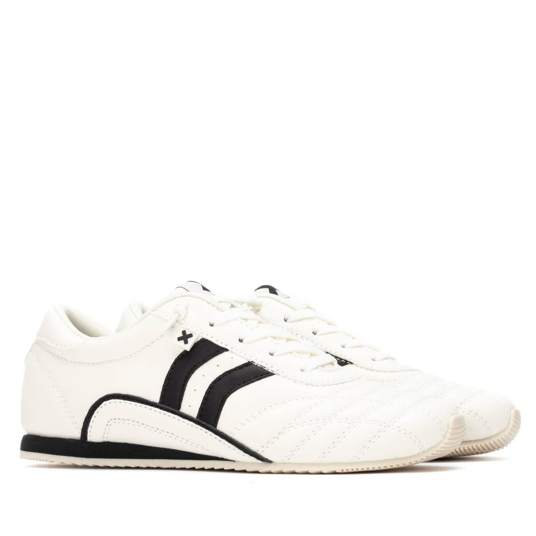 Zapatilla plana de mujer Xti 14460603