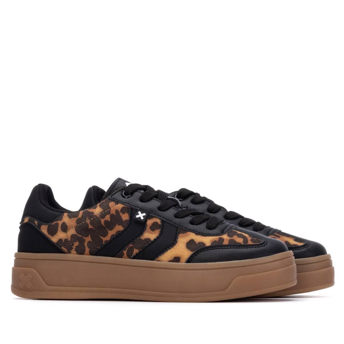 Zapatilla de mujer plano Xti 14458401