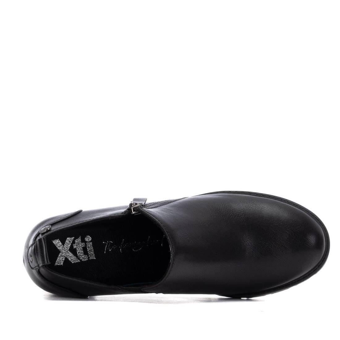 Zapato de mujer con tacón Xti 14430101