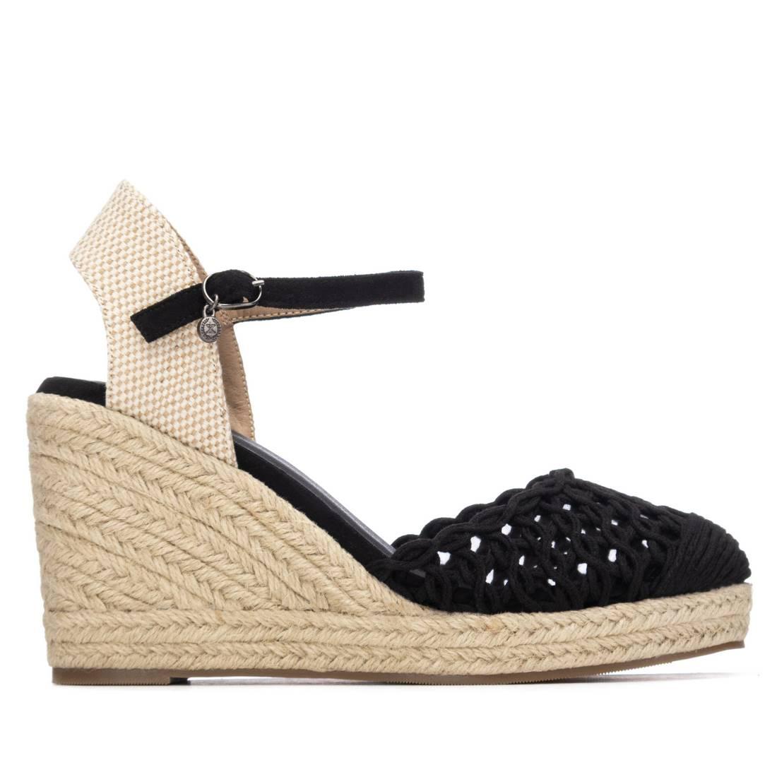Zapato de mujer con cuña Xti 14534801