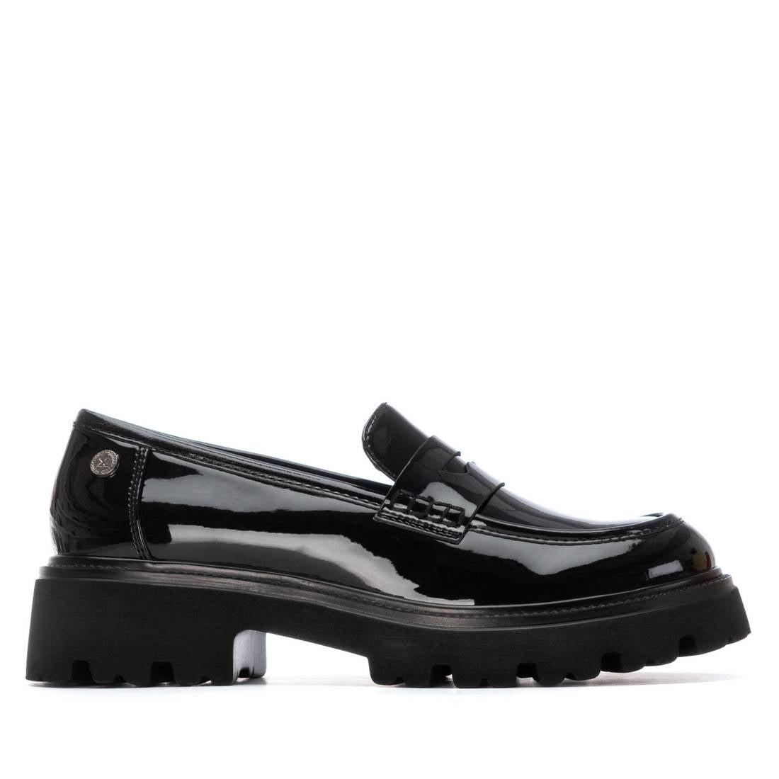 Zapato de mujer plano Xti 14442601