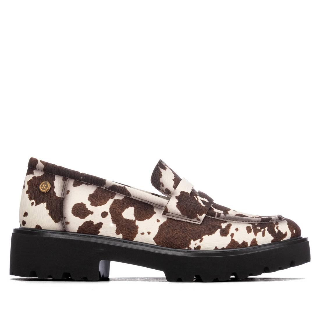 Zapato de mujer plano Xti 14625502