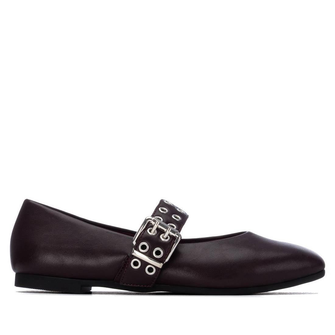Zapato de mujer plano Xti 14640702