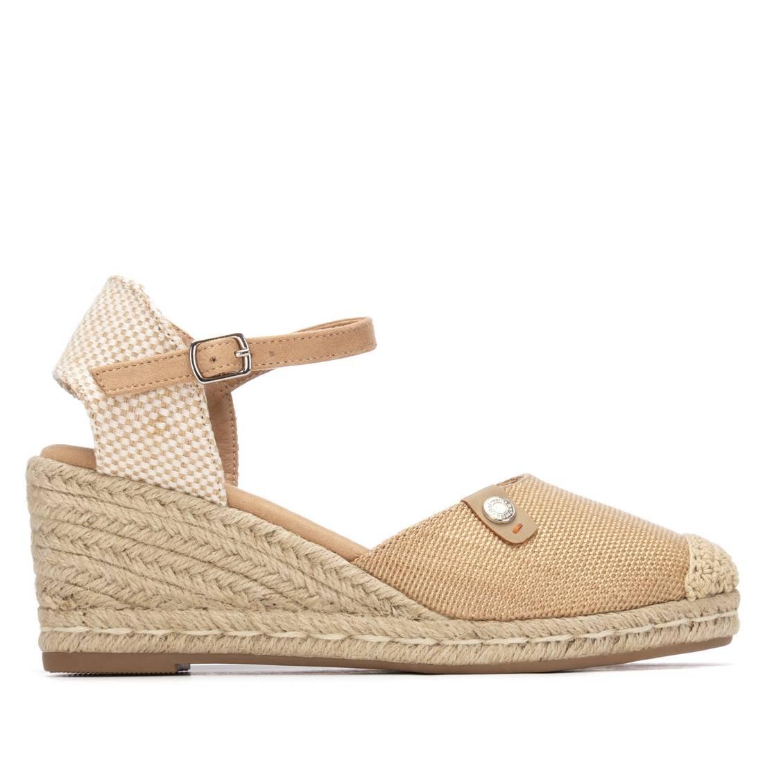 Zapato de mujer con cuña Refresh 17520902