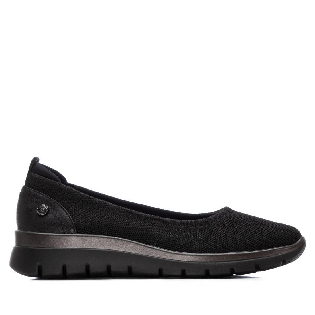 Zapato de mujer plano Xti 14437002