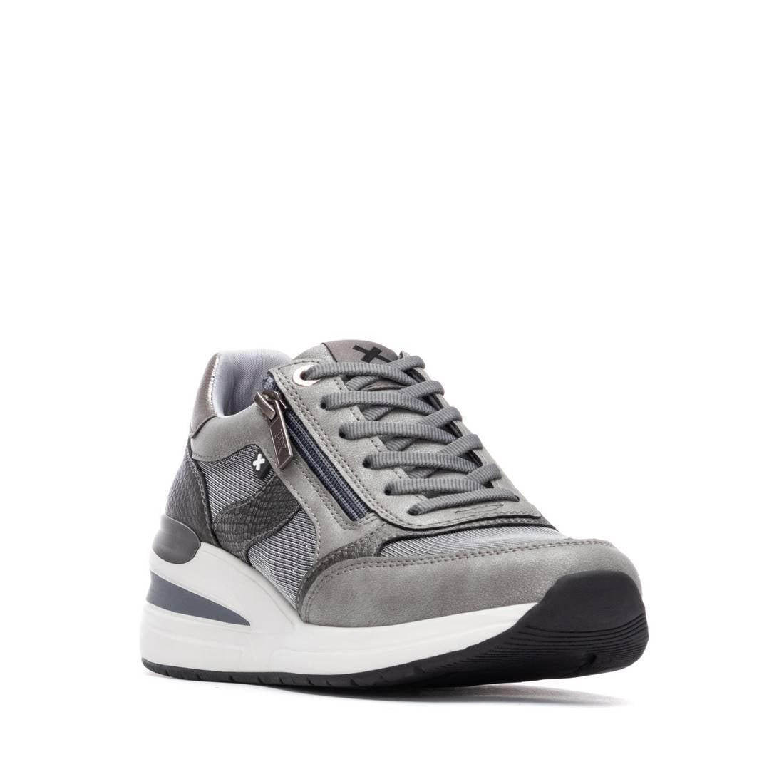 Zapatilla de mujer con cuña Xti 14462901