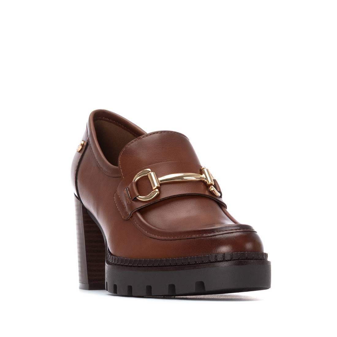 Zapato de mujer con tacón Xti 14451902