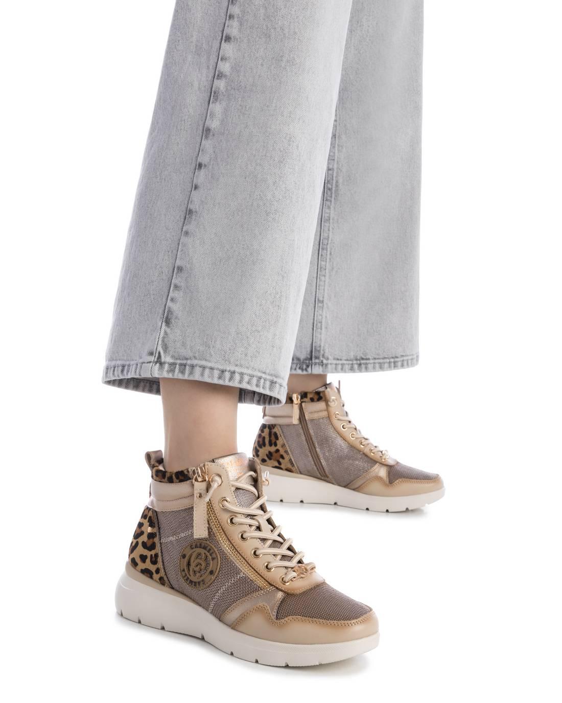Zapatilla de mujer plana Carmela 16251402