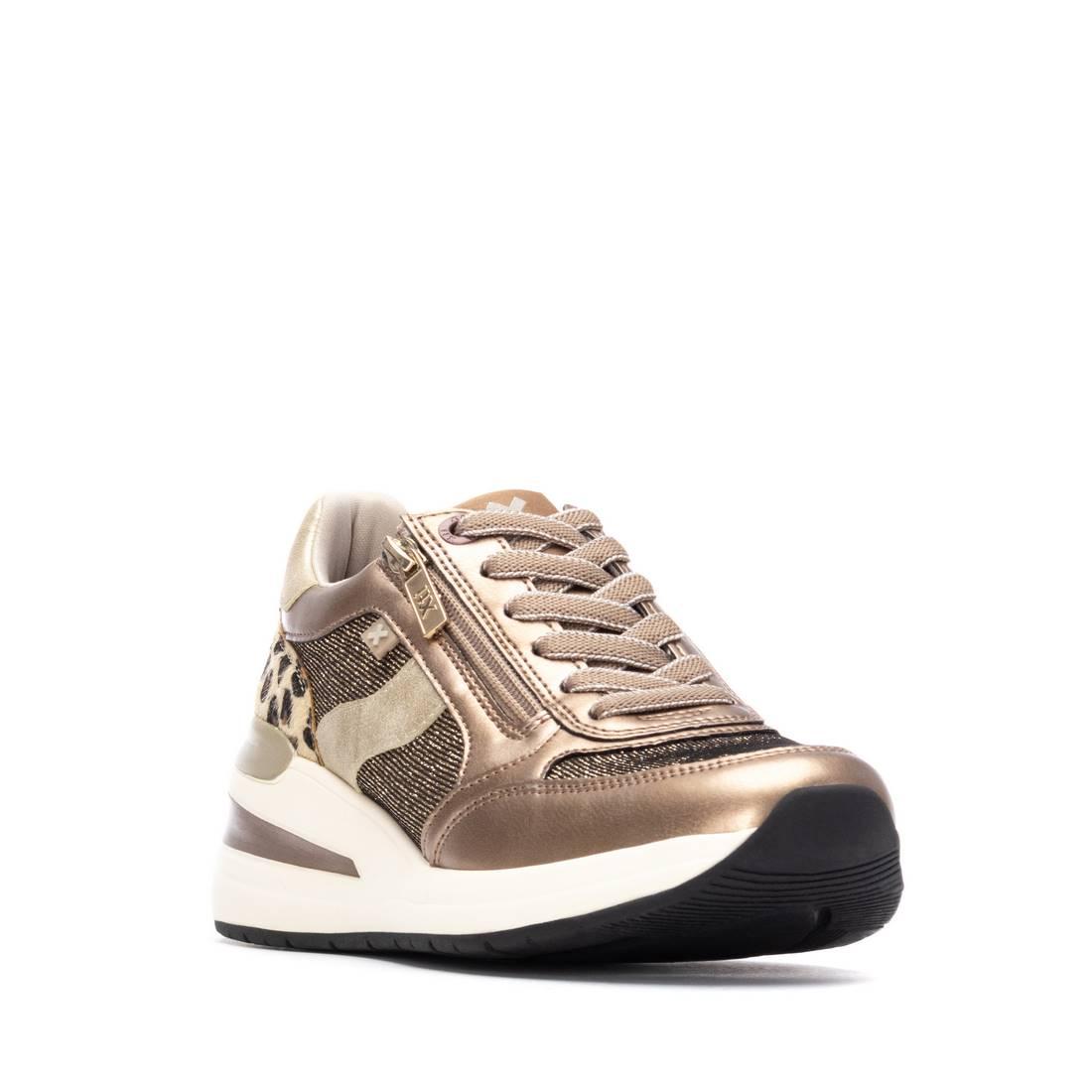 Zapatilla de mujer con cuña Xti 14462902
