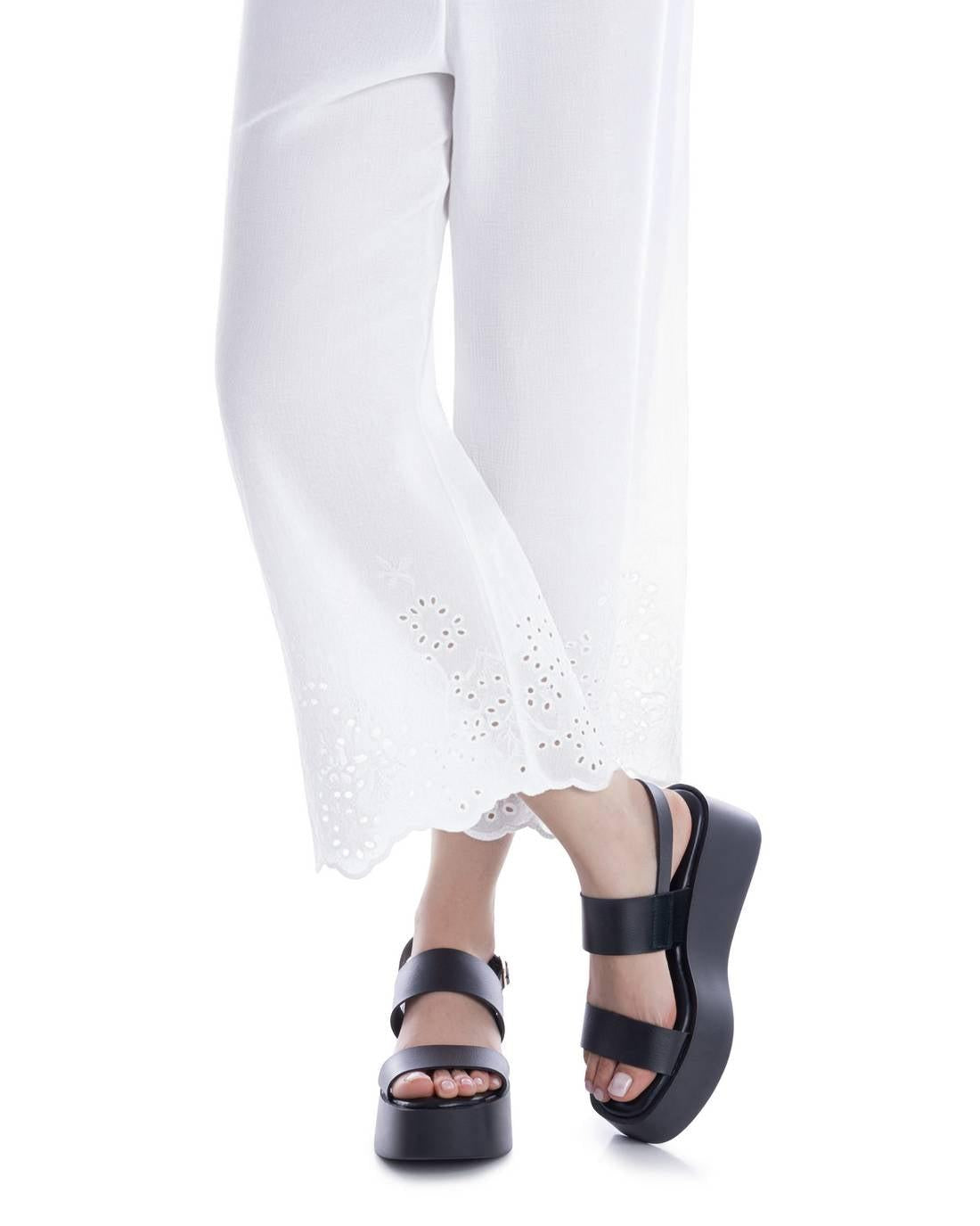 Sandalia de mujer plana Refresh 17512003