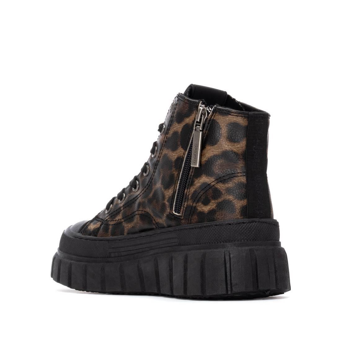 Zapatilla de mujer plana Refresh 17307603