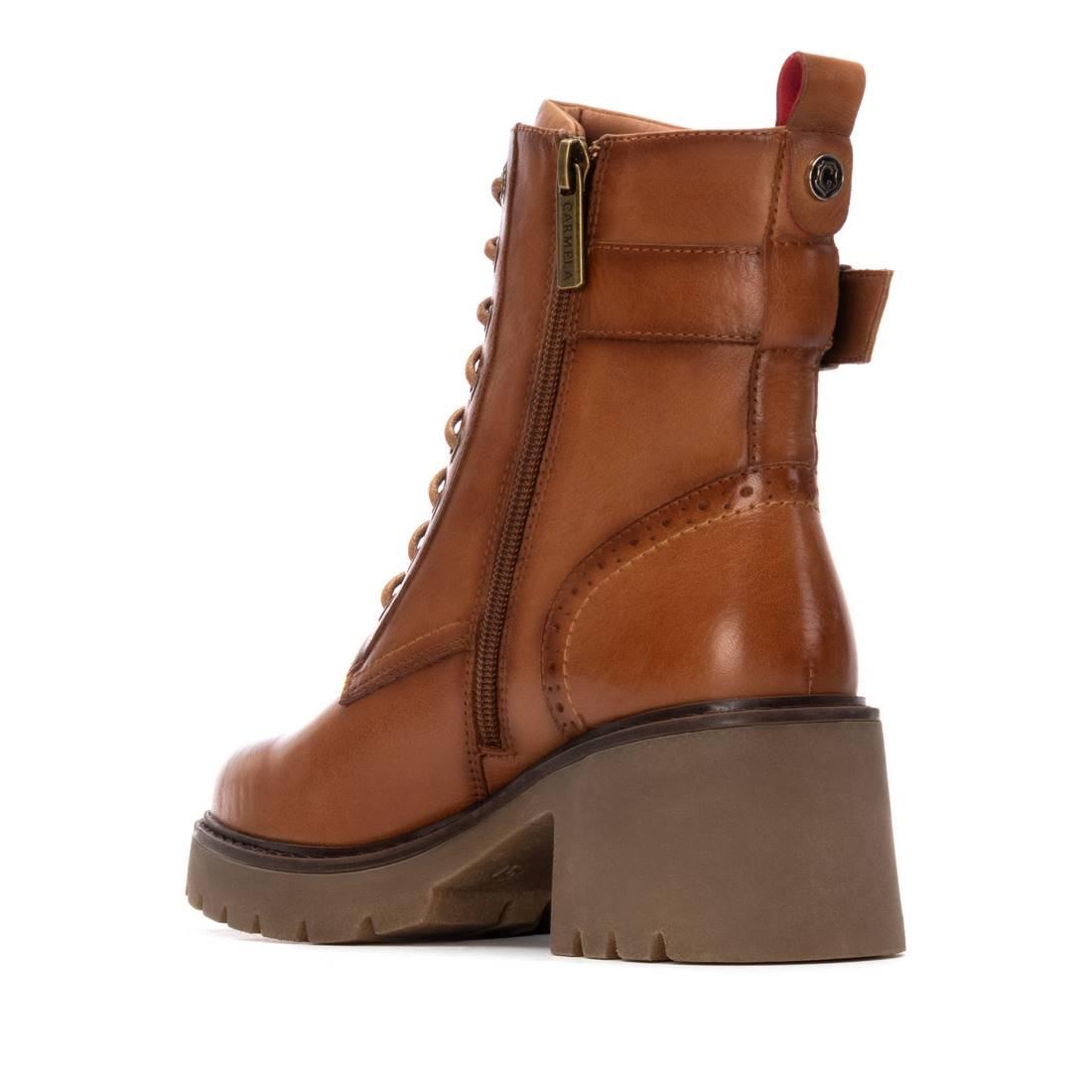 Botin de mujer con tacón Carmela 16256801