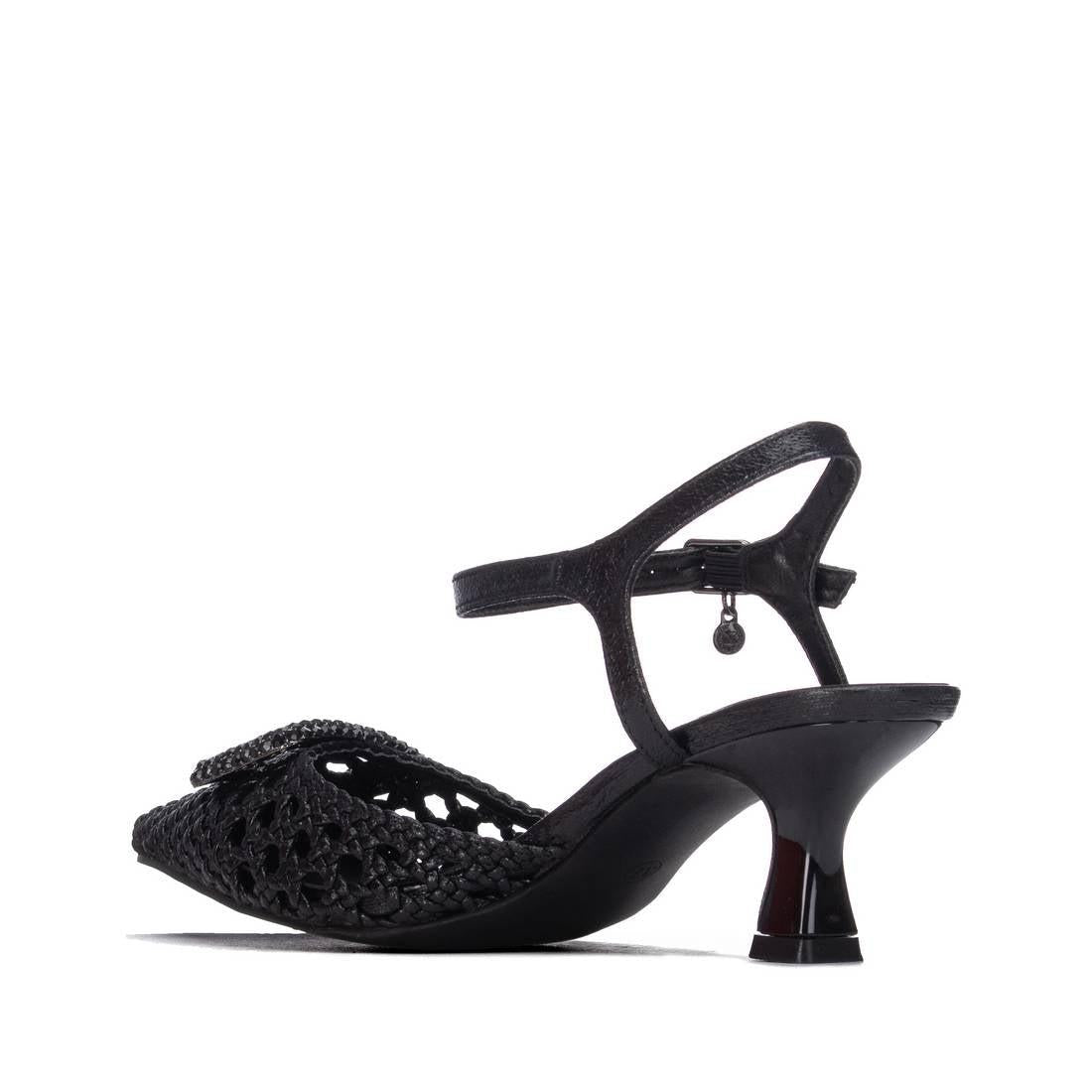Zapato de mujer con tacón Xti 14543103