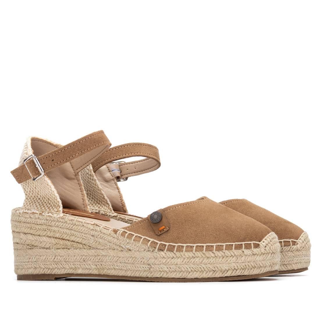 Zapato de mujer con cuña Refresh 17523503