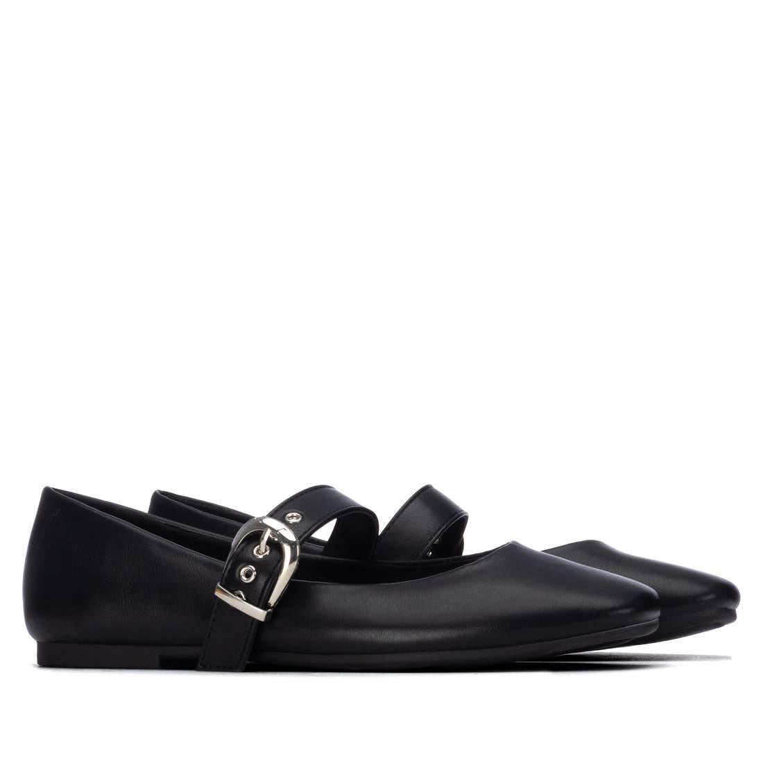 Zapato de mujer plano Xti 14648503