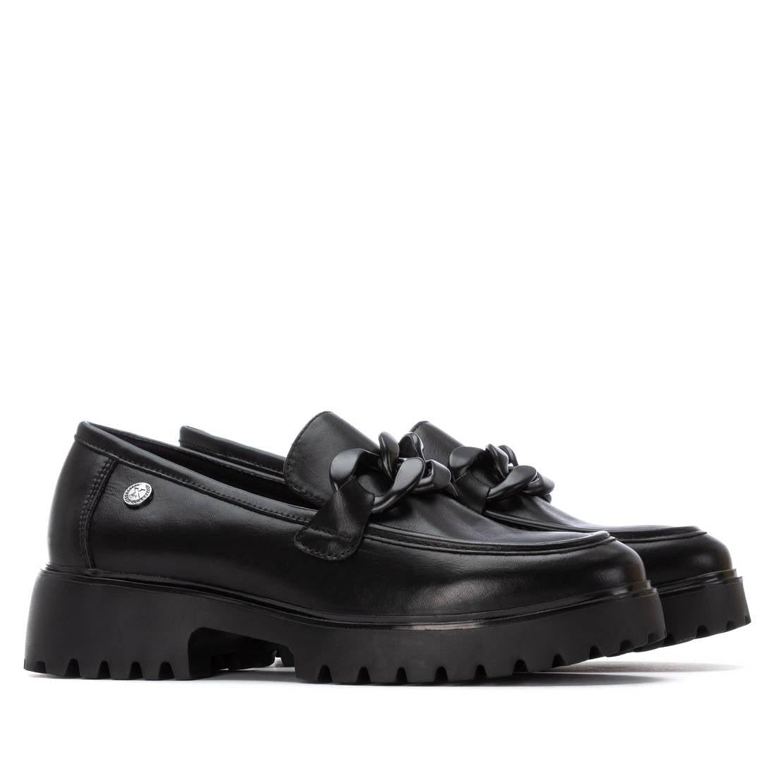 Zapato de mujer plano Xti 14449101