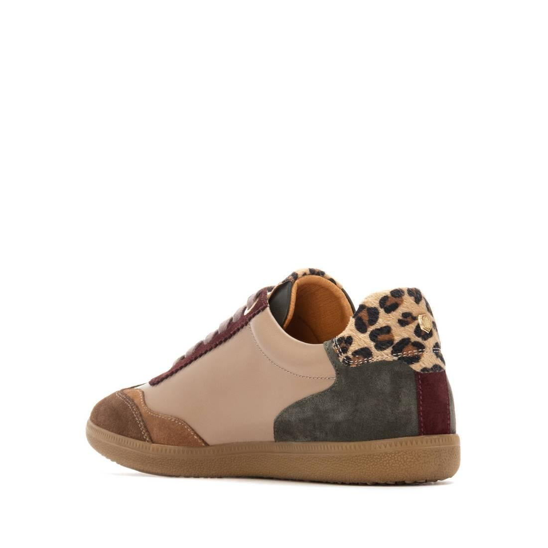 Zapatilla de mujer plano Carmela 16264006
