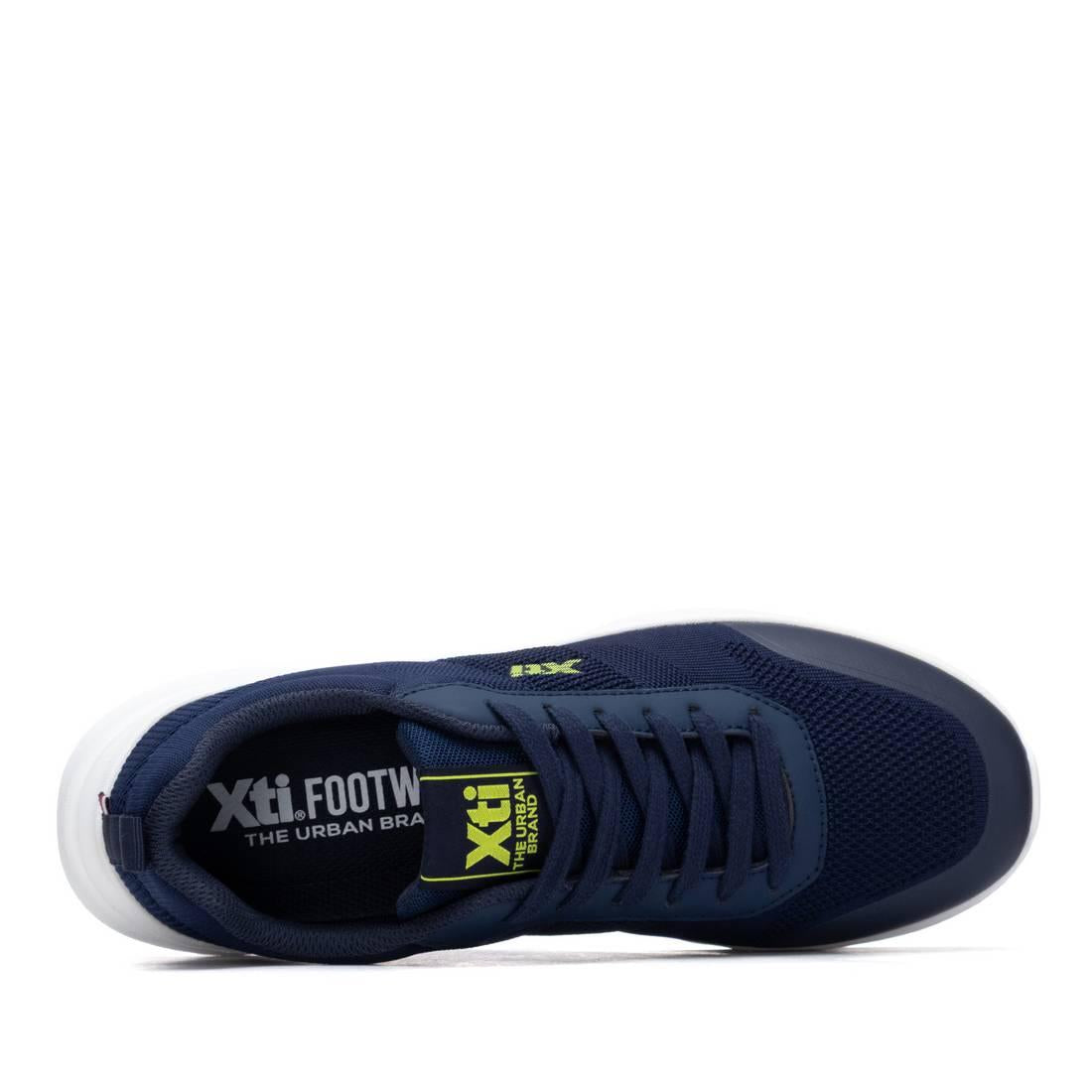 Zapatilla de hombre plano Xti 14579902