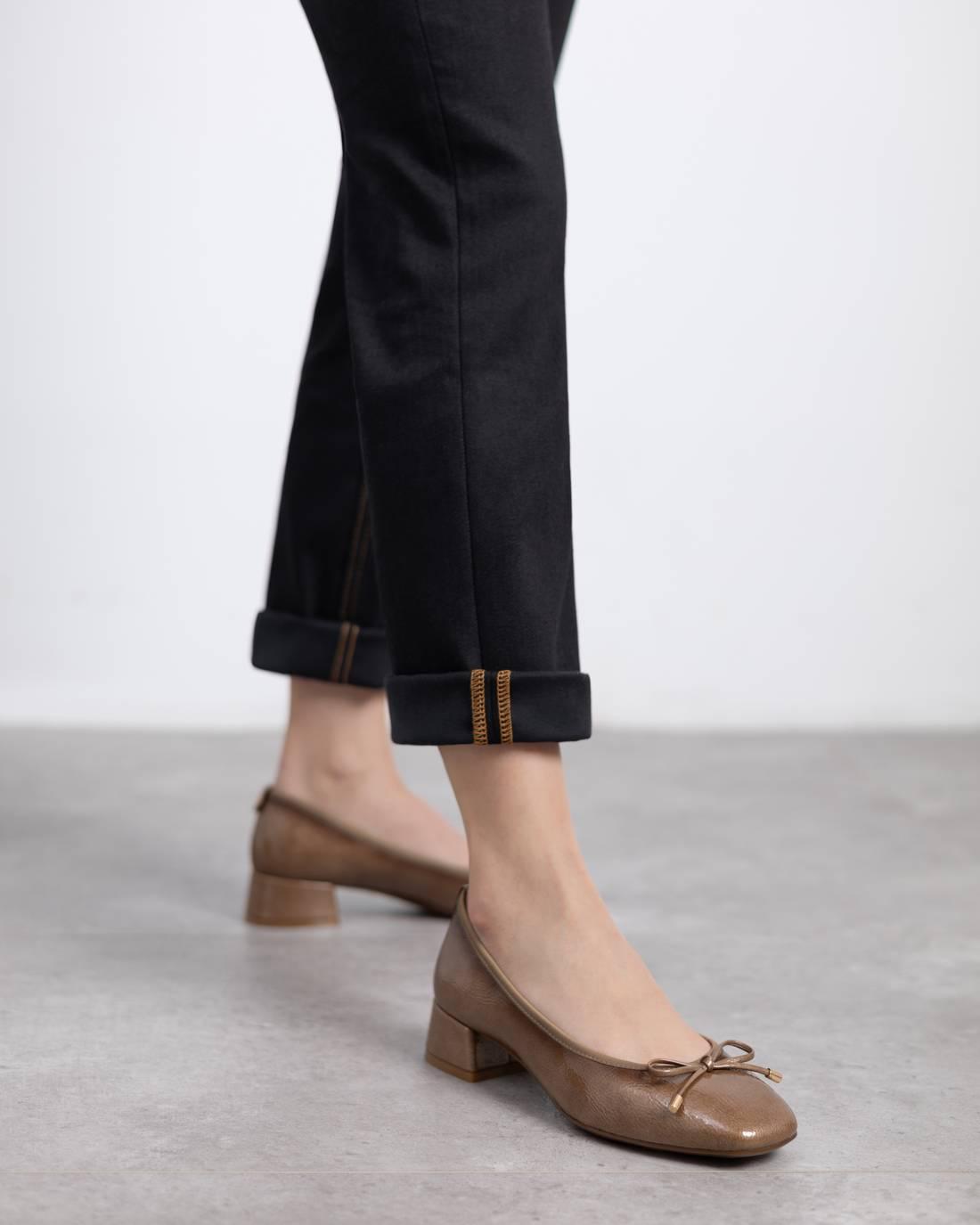 Zapato de mujer con tacón Xti 14424202